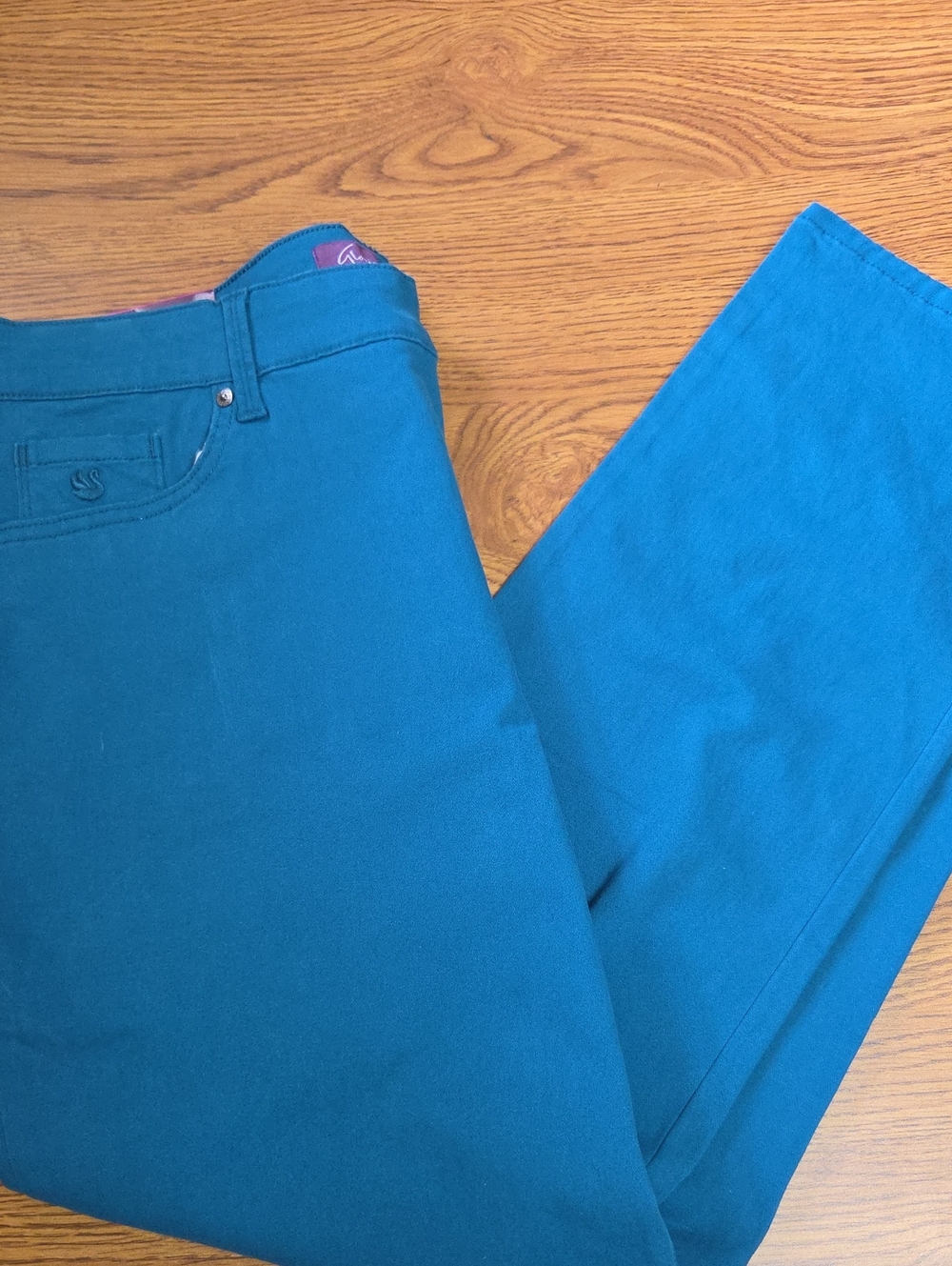 NWT Amanda 2.0 By Gloria Vanderbilt Ink Blue Size 16 Short Pants - Picture 12 of 12